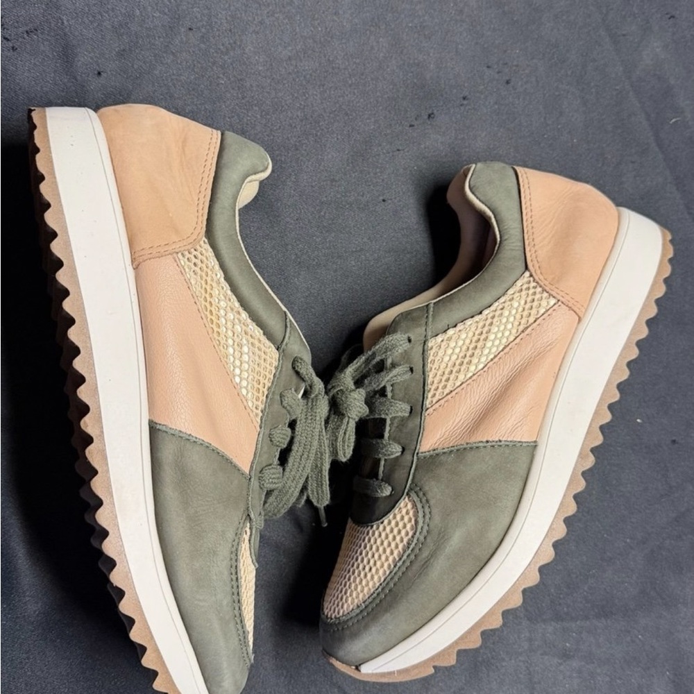 Women’s Two-Tone Green & Tan Casual Sneakers